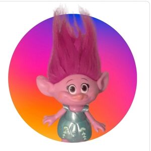 2015 pink girl troll